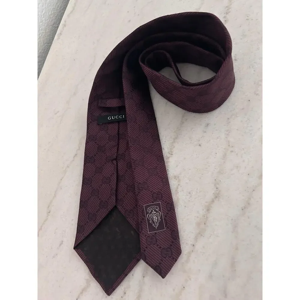 AUTHENTIC GUCCI MONOGRAM GG NECK TIE WINE 3.5” W